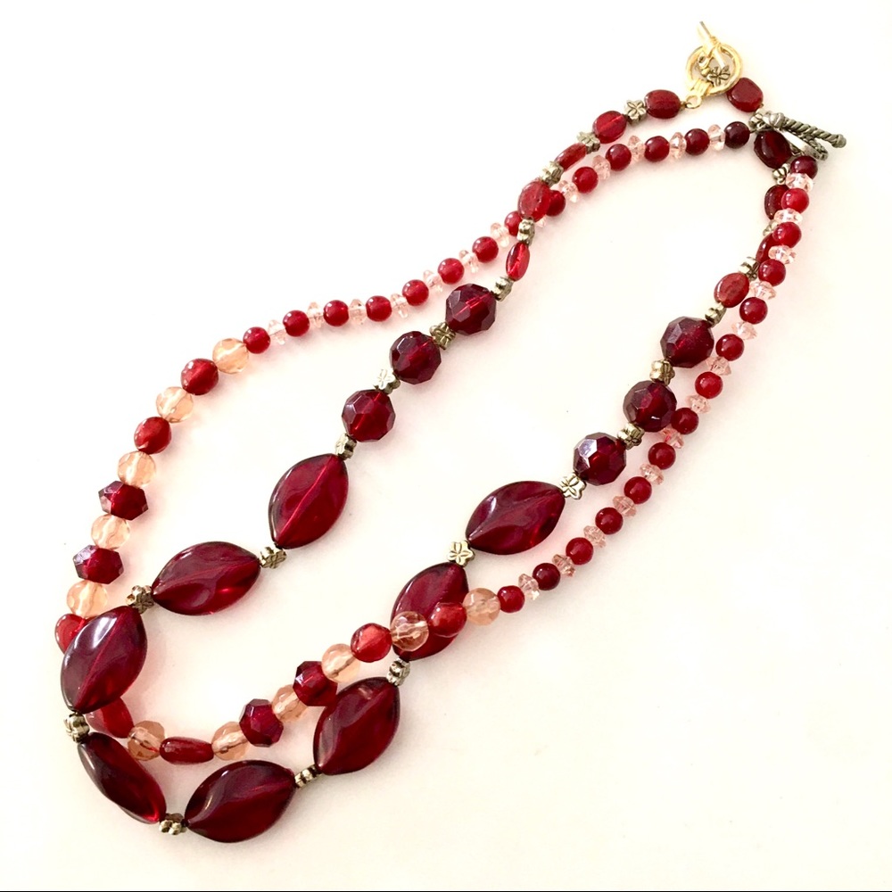 🍎 3/$10 Red burgundy beaded crystal necklace